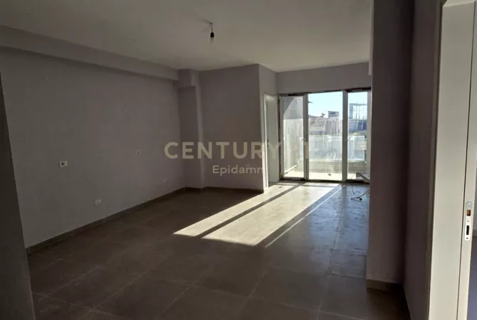 Shtepi ne shitje 2+1 ne Durres - 115,000 Euro