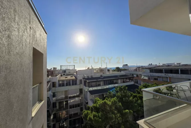 Shtepi ne shitje Apartament ne Durres, 2+1, Mobilimi Bosh, pa mobiluar, Pagesa 115,000  Euro.