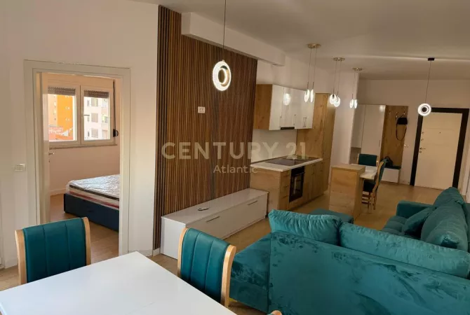 Shtepi ne shitje Apartament ne Durres, 2+1, Mobilimi E mobiluar, Pagesa 125,000  Euro.