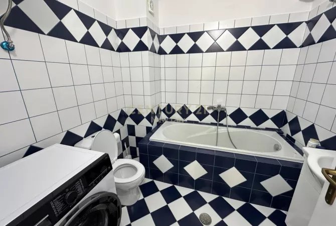 Shtepi ne shitje Apartament ne Durres, 2+1, Mobilimi E mobiluar, Pagesa 225,000  Euro.