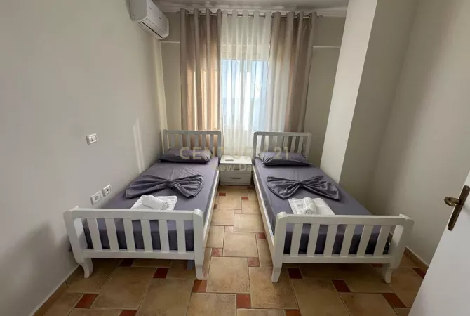 Shtepi ne shitje Apartament ne Durres, 2+1, Mobilimi E mobiluar, Pagesa 225,000  Euro.