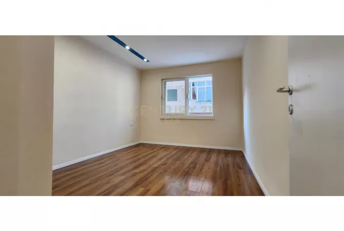 Shtepi ne shitje 1+1 ne Durres - 107,000 Euro