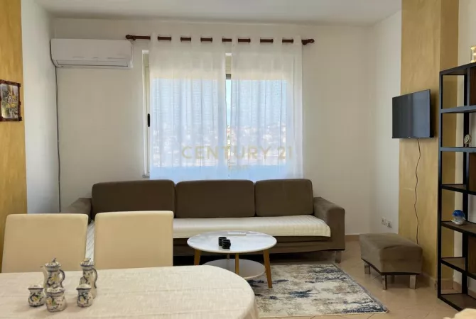 Shtepi ne shitje Apartament ne Durres, 2+1, Mobilimi E mobiluar, Pagesa 127,000  Euro.