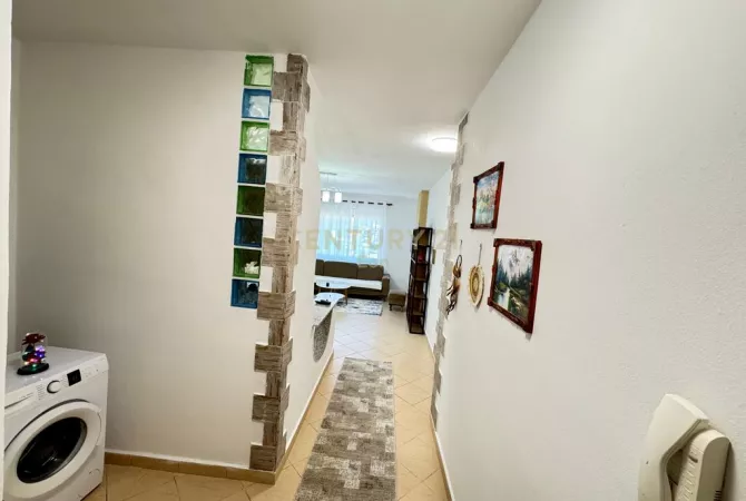 Shtepi ne shitje Apartament ne Durres, 2+1, Mobilimi E mobiluar, Pagesa 127,000  Euro.