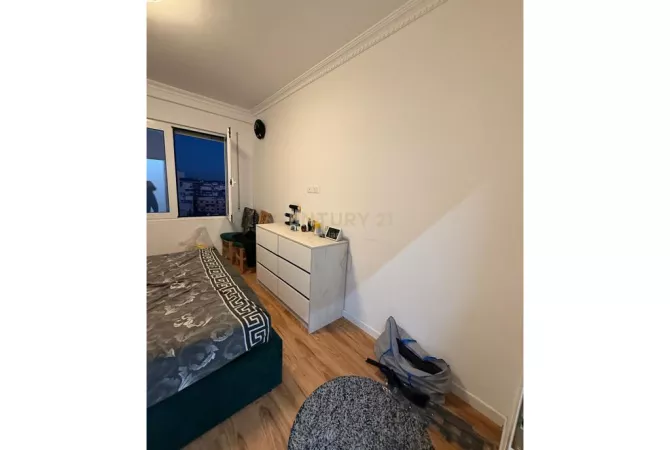 Shtepi ne shitje Apartament ne Durres, 2+1, Mobilimi E mobiluar, Pagesa 145,000  Euro.