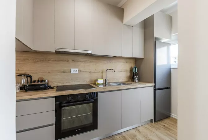 Shtepi ne shitje Apartament ne Durres, 2+1, Mobilimi E mobiluar, Pagesa 180,000  Euro.