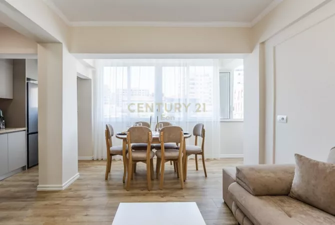 Shtepi ne shitje Apartament ne Durres, 2+1, Mobilimi E mobiluar, Pagesa 180,000  Euro.