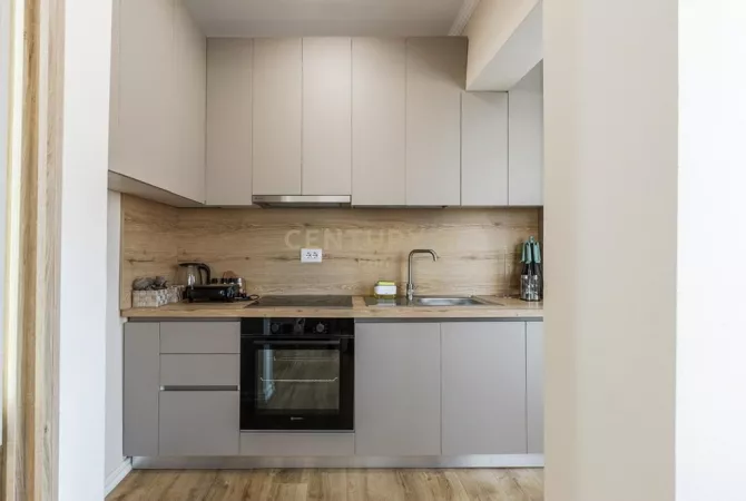 Shtepi ne shitje Apartament ne Durres, 2+1, Mobilimi E mobiluar, Pagesa 180,000  Euro.