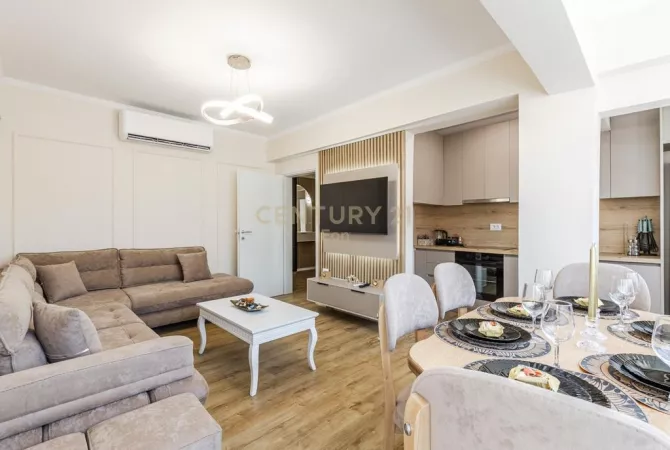 Shtepi ne shitje Apartament ne Durres, 2+1, Mobilimi E mobiluar, Pagesa 180,000  Euro.