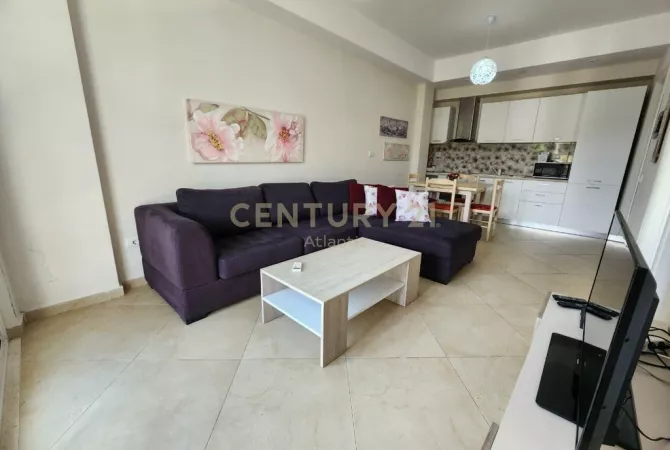 Shtepi ne shitje Apartament ne Durres, 1+1, Mobilimi E mobiluar, Pagesa 192,000  Euro.