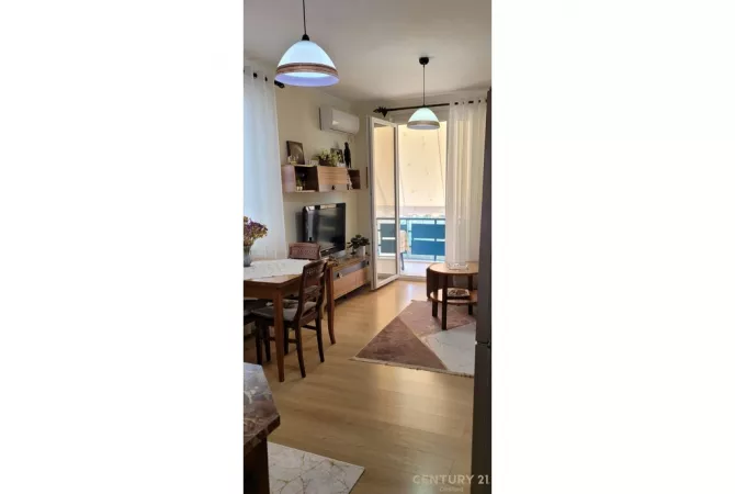 Shtepi ne shitje Apartament ne Durres, 1+1, Mobilimi E mobiluar, Pagesa 80,000  Euro.