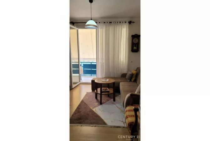Shtepi ne shitje Apartament ne Durres, 1+1, Mobilimi E mobiluar, Pagesa 80,000  Euro.