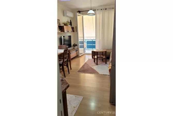 Shtepi ne shitje Apartament ne Durres, 1+1, Mobilimi E mobiluar, Pagesa 80,000  Euro.