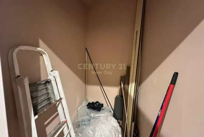 Shtepi ne shitje Apartament ne Durres, 2+1, Mobilimi E mobiluar, Pagesa 132,000  Euro.