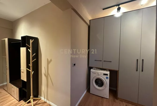 Shtepi ne shitje Apartament ne Durres, 2+1, Mobilimi E mobiluar, Pagesa 132,000  Euro.