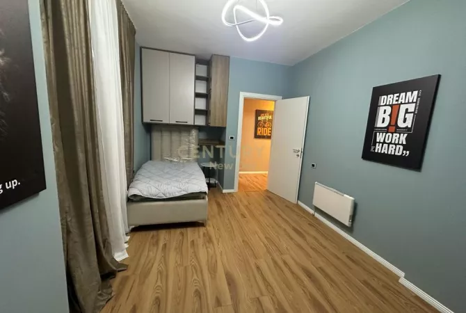 Shtepi ne shitje Apartament ne Durres, 2+1, Mobilimi E mobiluar, Pagesa 132,000  Euro.