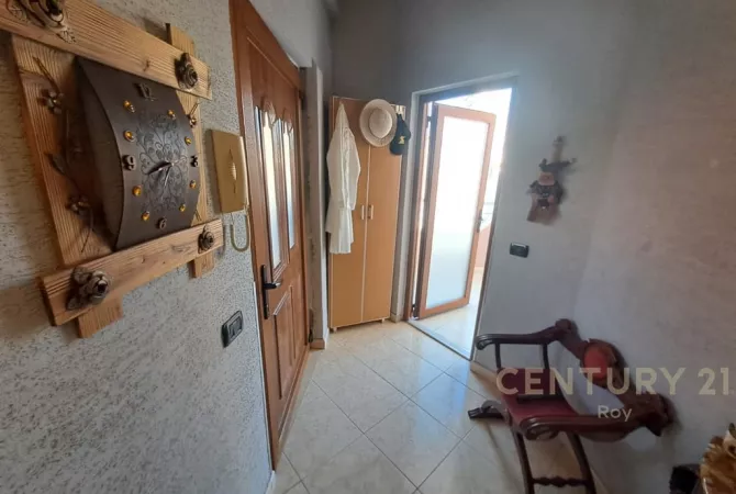 Shtepi ne shitje Shtepi Private ne Durres, 3+1, Mobilimi E mobiluar, Pagesa 300,000  Euro.