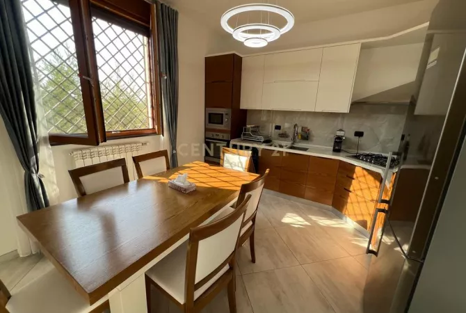 Shtepi ne shitje Shtepi Private ne Durres, 2+1, Mobilimi Pjeserisht e mobiluar, Pagesa 185,000  Euro.