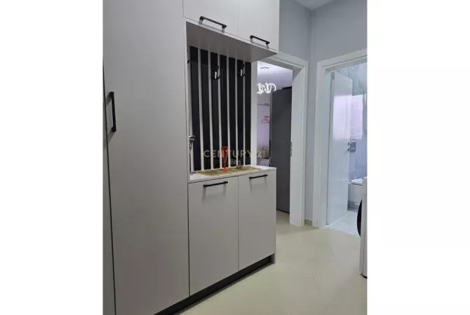 Shtepi ne shitje Apartament ne Durres, Garsoniere, Mobilimi E mobiluar, Pagesa 65,000  Euro.