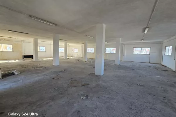 Magazine per Shitje ne Shkozet, 1332 m2 !