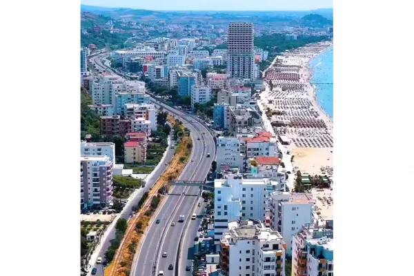 Ambient biznesi ne shitje 1+1 ne Durres - 522,000 Euro