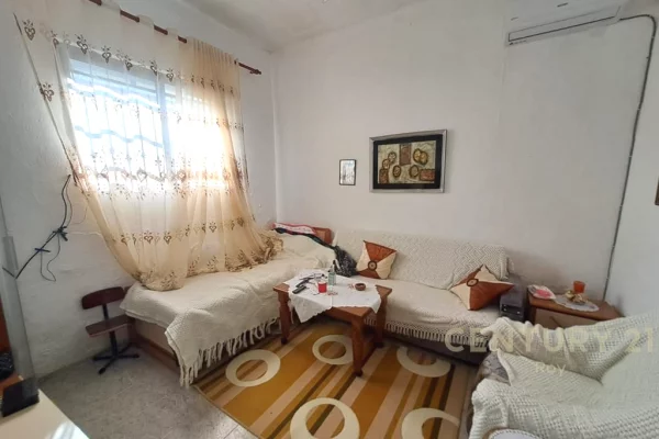 Shtepi ne shitje Shtepi Private ne Durres, 2+1, Mobilimi Pjeserisht e mobiluar, Pagesa 450,000  Euro.