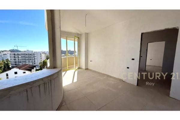 Shtepi ne shitje Apartament ne Durres, 2+1, Mobilimi Bosh, pa mobiluar, Pagesa 214,110  Euro.