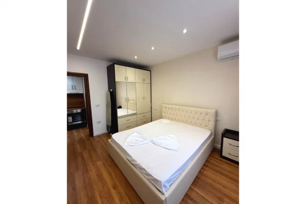 Shtepi ne shitje Apartament ne Durres, 1+1, Mobilimi E mobiluar, Pagesa 89,000  Euro.