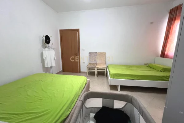 Shtepi ne shitje Apartament ne Durres, 1+1, Mobilimi E mobiluar, Pagesa 90,000  Euro.