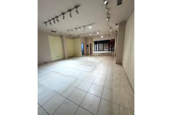 Ambient biznesi ne shitje 1+1 ne Durres - 325,000 Euro