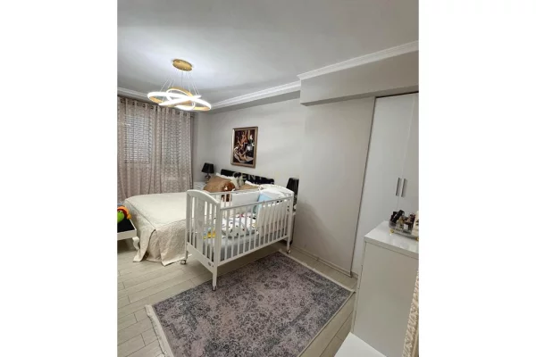 Shtepi ne shitje Apartament ne Durres, 2+1, Mobilimi E mobiluar, Pagesa 400,000  Euro.