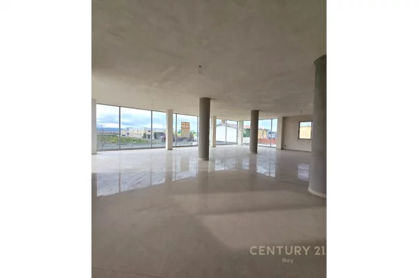 Ambient biznesi ne shitje 4+1 ne Kavaje - 350,000 Euro