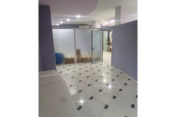 Ambient biznesi ne shitje 1+1 ne Durres - 185,000 Euro