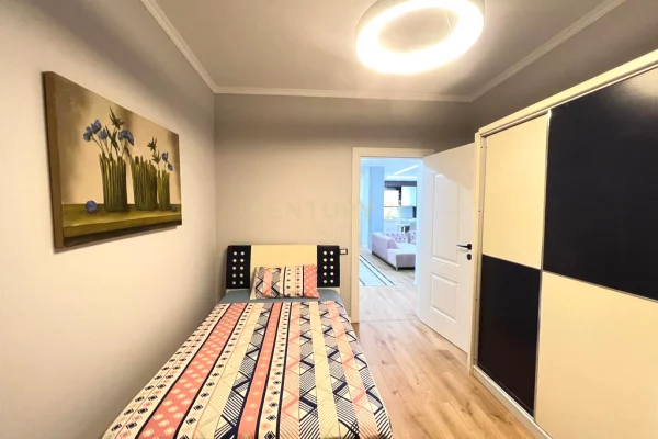 Shtepi ne shitje Apartament ne Durres, 3+1, Mobilimi E mobiluar, Pagesa 200,000  Euro.