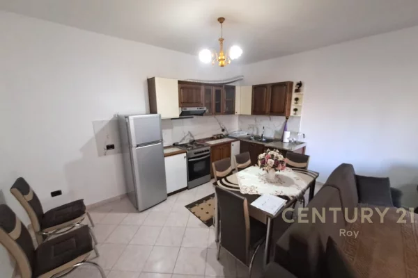 Shtepi ne shitje Apartament ne Durres, 2+1, Mobilimi Pjeserisht e mobiluar, Pagesa 156,000  Euro.