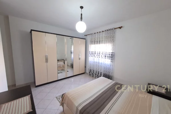 Shtepi ne shitje Apartament ne Durres, 2+1, Mobilimi Pjeserisht e mobiluar, Pagesa 156,000  Euro.