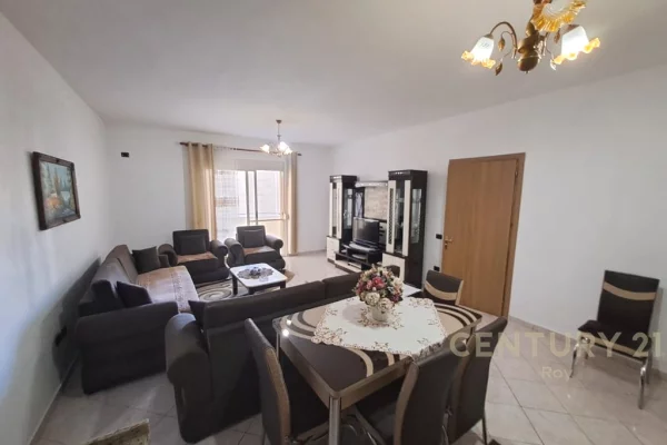 Shtepi ne shitje Apartament ne Durres, 2+1, Mobilimi Pjeserisht e mobiluar, Pagesa 156,000  Euro.