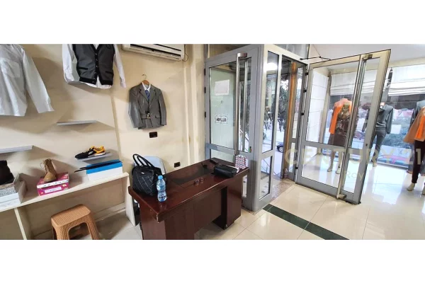 Ambient biznesi ne shitje 1+1 ne Durres - 180,000 Euro