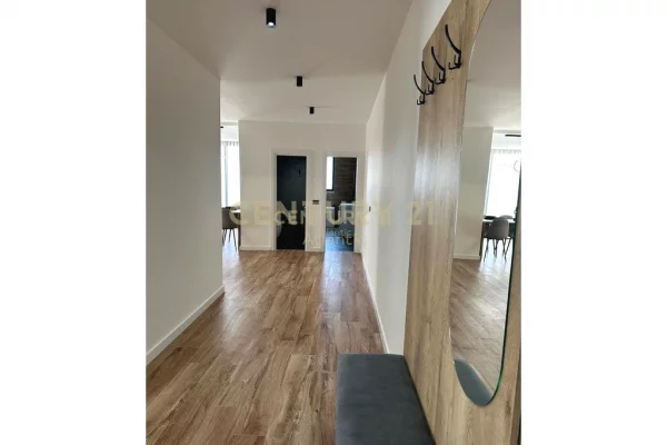 Shtepi ne shitje Apartament ne Durres, 2+1, Mobilimi E mobiluar, Pagesa 180,000  Euro.