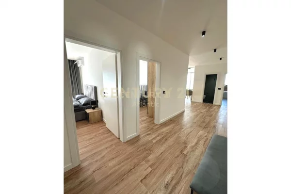 Shtepi ne shitje Apartament ne Durres, 2+1, Mobilimi E mobiluar, Pagesa 180,000  Euro.
