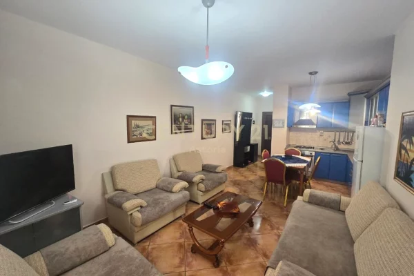 Shtepi ne shitje 1+1 ne Durres - 77,000 Euro