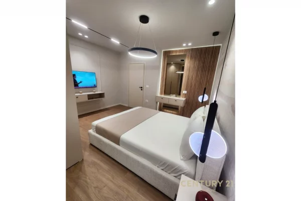 Shtepi ne shitje Apartament ne Durres, 2+1, Mobilimi E mobiluar, Pagesa 165,000  Euro.