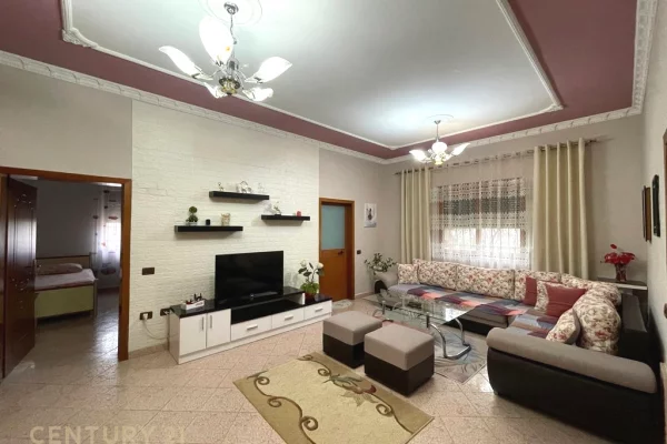 Shtepi ne shitje 3+1 ne Durres - 218,000 Euro