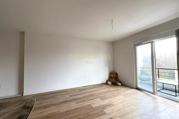 Shtepi ne shitje Apartament ne Durres, 2+1, Mobilimi E mobiluar, Pagesa 185,000  Euro.