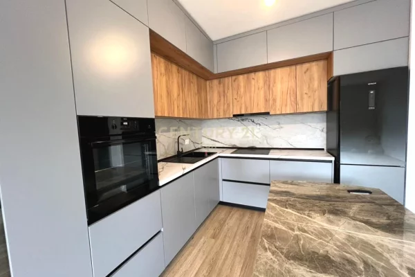 Shtepi ne shitje Apartament ne Durres, 2+1, Mobilimi E mobiluar, Pagesa 185,000  Euro.