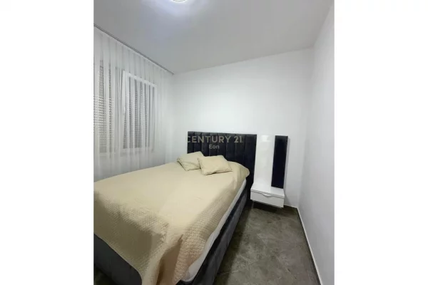 Shtepi ne shitje Apartament ne Durres, 2+1, Mobilimi E mobiluar, Pagesa 310,000  Euro.