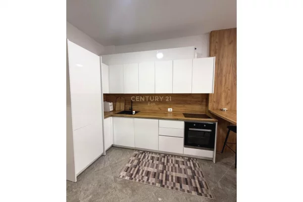 Shtepi ne shitje Apartament ne Durres, 2+1, Mobilimi E mobiluar, Pagesa 310,000  Euro.