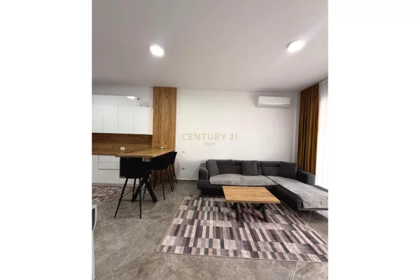 Shtepi ne shitje Apartament ne Durres, 2+1, Mobilimi E mobiluar, Pagesa 310,000  Euro.