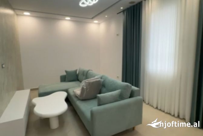 Shtepi me qera 1+1 ne Tirane - 515 Euro