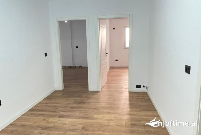 Shtepi ne shitje 2+1 ne Tirane - 160,000 Euro